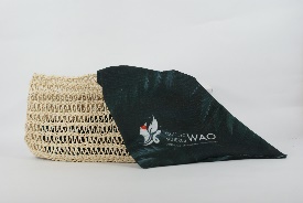 Buff cubre boca diseño hojas y rostro Waorani